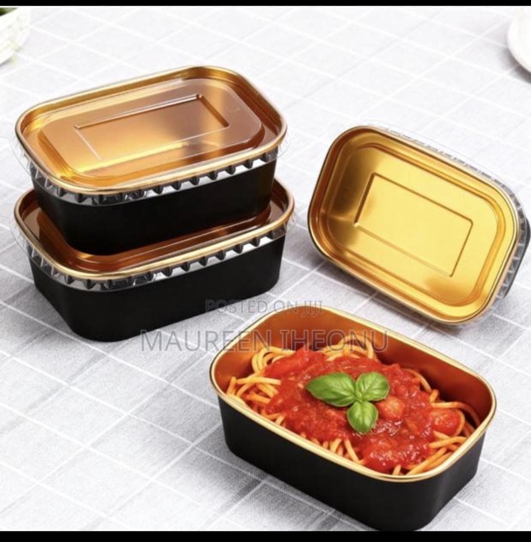 Black paper plate